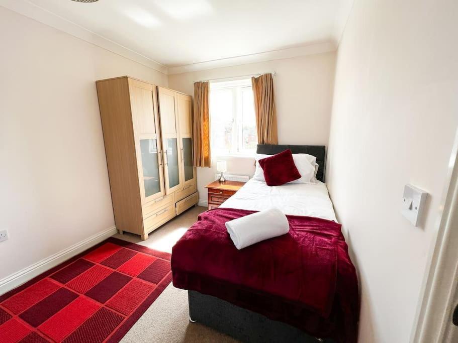 4 Bedroom House For Contractors,Family,Free Parking,Study,Internet In Ipswich Exterior photo